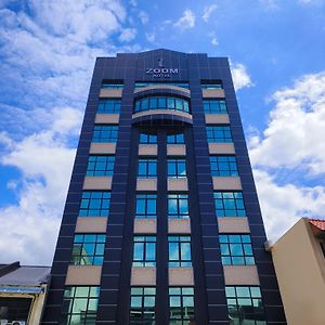 Zoom Hotel